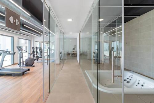 Ένα μπάνιο στο Acogedor y céntrico apartamento en Estepona