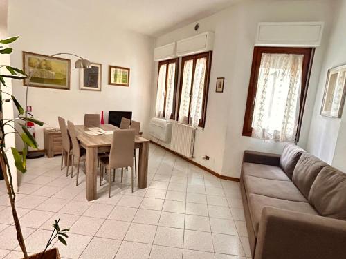 Federighi 2bd, 2bath, with elevator by FlorenceHospitality com