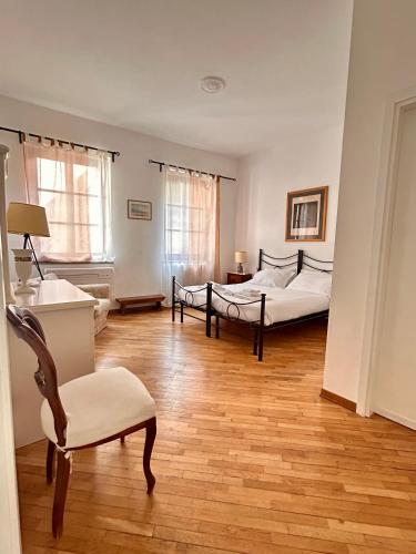Federighi 2bd, 2bath, with elevator by FlorenceHospitality com