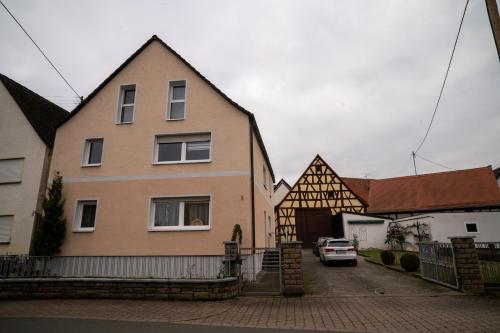 Το κτήριο όπου στεγάζεται  το διαμέρισμα