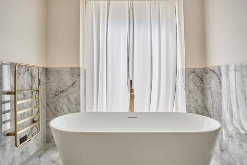 Incredible Le Marais apartment with Terrace