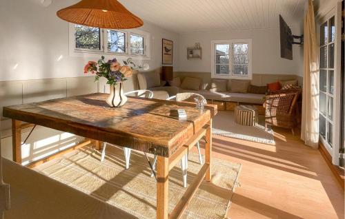Χώρος καθιστικού στο Beautiful Home In Nykøbing Sj