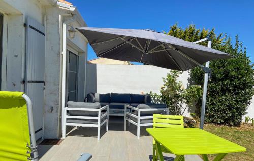 En terrasse eller udendørsområde på Villa Proche De La Mer