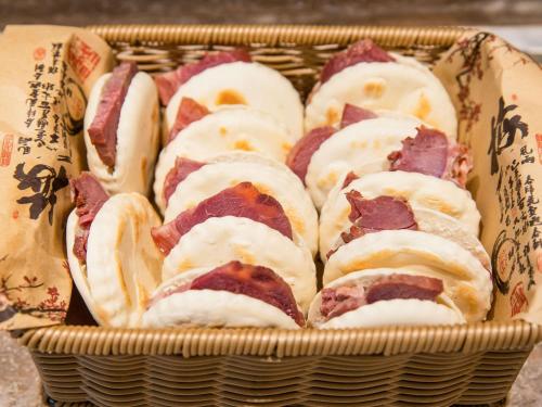 Jídlo v hotelu nebo okolí