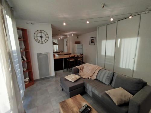 Χώρος καθιστικού στο Essential Near stadium Air conditioning et Private parking