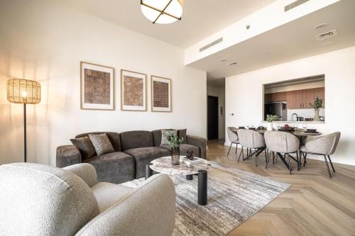 Elegant 3 BR - Stunning Burj Khalifa Views