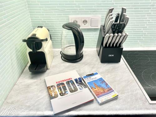 Modern New Studio - Terrace, Full Kitchen in Vienna Center