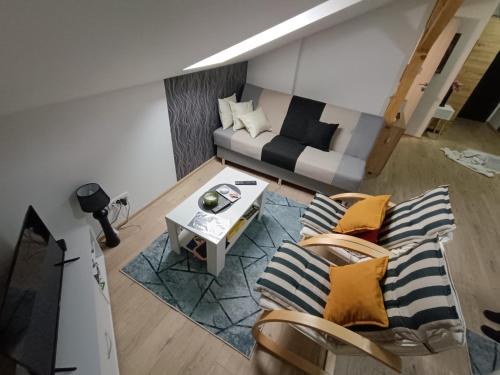 Un televizor și/sau centru de divertisment la Apartmani S - DSN