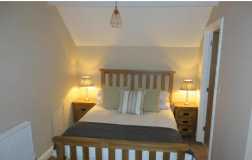 Ένα ή περισσότερα κρεβάτια σε δωμάτιο στο The Kings Head, Meifod