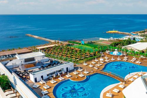 Bazén v ubytování Rubi Platinum Sign nebo v jeho okolí