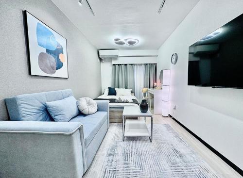 Kabukicho Designer's Apt VIII
