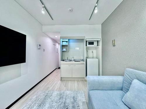 Kabukicho Designer's Apt VIII