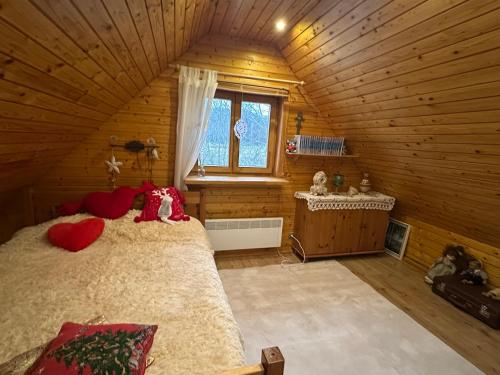 Ένα ή περισσότερα κρεβάτια σε δωμάτιο στο Norieši