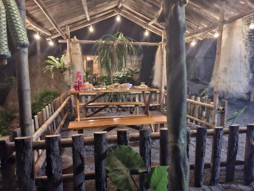 Εστιατόριο ή άλλο μέρος για φαγητό στο Happy House by the Mountain