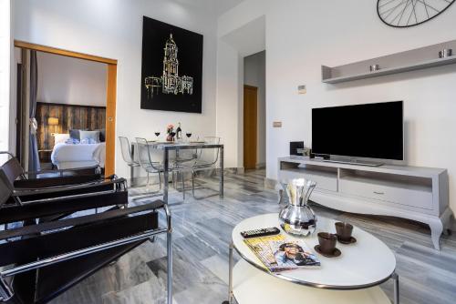 -MalagaSunApts-Merced Square 2-2