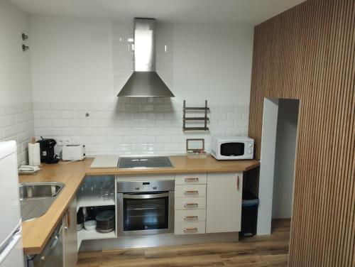 Η κουζίνα ή μικρή κουζίνα στο Casa Arroyo de la Celada