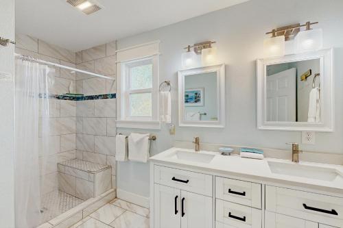 Ένα μπάνιο στο Shore Bird