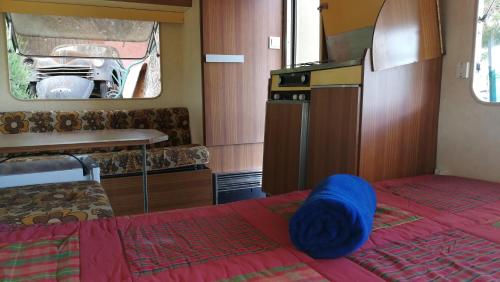 Η κουζίνα ή μικρή κουζίνα στο CaravanaStar vistas a la Montaña y Mar como horizonte