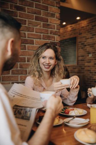 Επισκέπτες που μένουν στο Absolutum Wellness Hotel