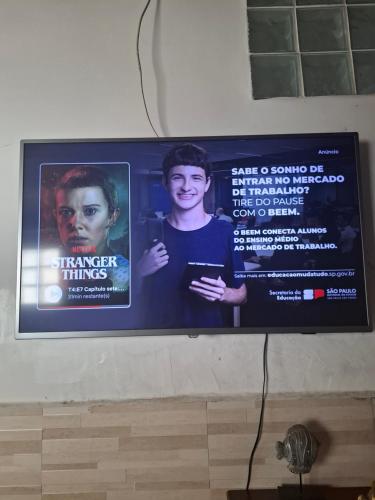 Телевизор и/или развлекательный центр в Cantinho da Rainha Aparecida do Norte