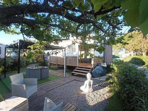 Modèle d'exception, 3 ch, 2 sdb, 43m2 - proche parc aquatique