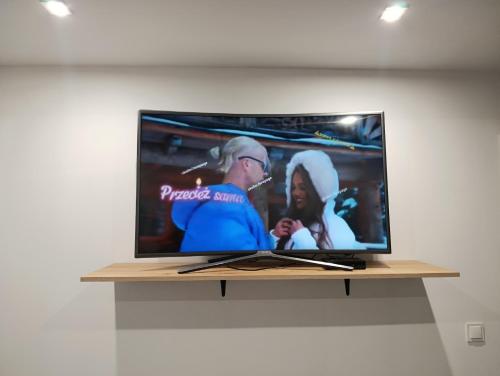 Μια τηλεόραση ή/και κέντρο ψυχαγωγίας στο PokojeS12