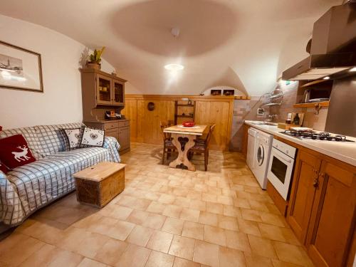 Una cocina o kitchenette en Casetta CuCù