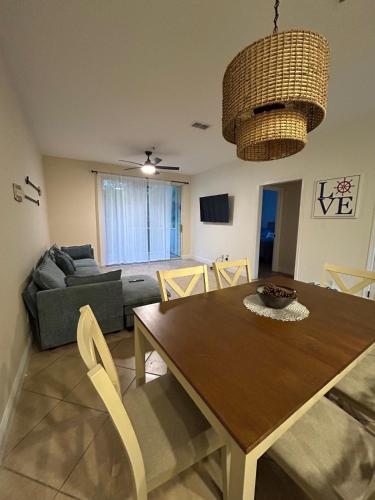 Coastal Escape Beatiful Ground Floor Prime Location Close to Beach photo 26