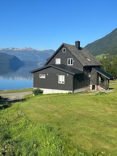 Φωτογραφία από το άλμπουμ του Skjæret - hus og landsted σε Hennebygda