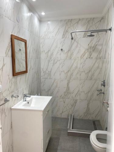 Et badeværelse på J-H- DEPARTAMENTO