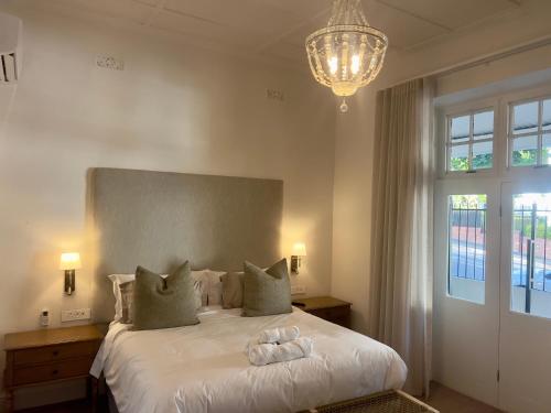 Ένα ή περισσότερα κρεβάτια σε δωμάτιο στο Nomad Small Hotel