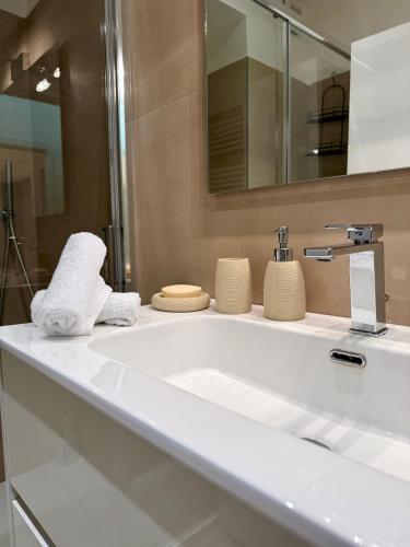LURO Apartments - Navigli Luxury Suite