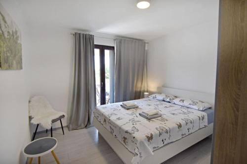 Quiet holiday apartment with balcony