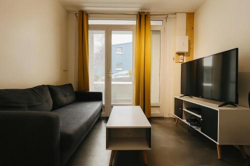 Studio tout équipé - 300m gare - 005