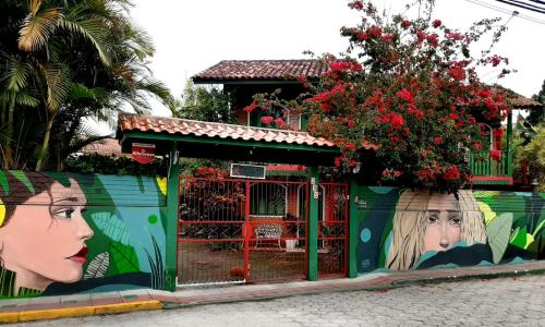 Budova, kde se penzion – hostinec nachází