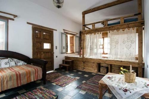 Postel nebo postele na pokoji v ubytování Endeavour Beach luxury Holiday Cabin