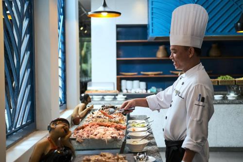 Jídlo v rezortu nebo okolí