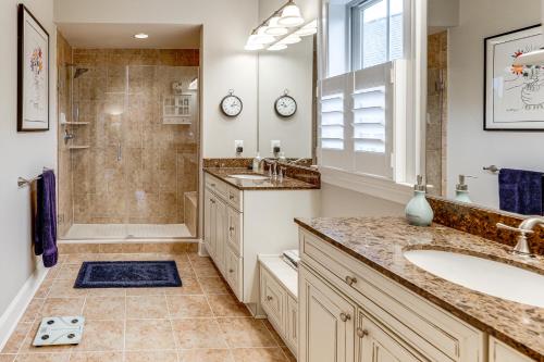 Ένα μπάνιο στο Communal Pools, 6 Mi to Bethany Beach! Family Home