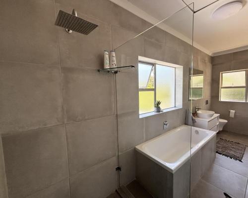 Ένα μπάνιο στο Golden Hillside