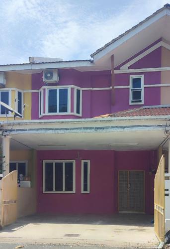 Budova, kde se prázdninový dům nachází