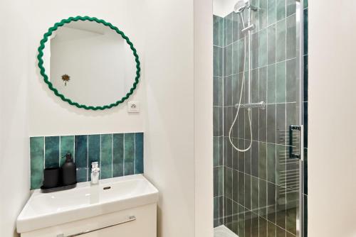 Charming Apartment Center of Paris by Studio Prestige