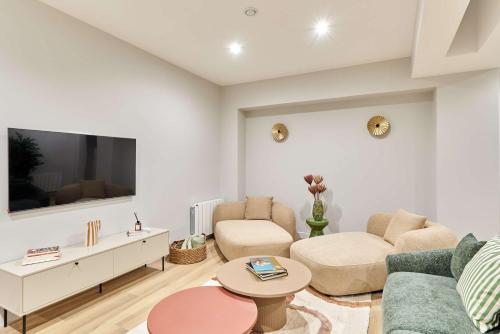 Charming Apartment Center of Paris by Studio Prestige