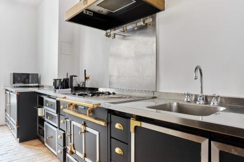Apartment Louvre by Studio prestige