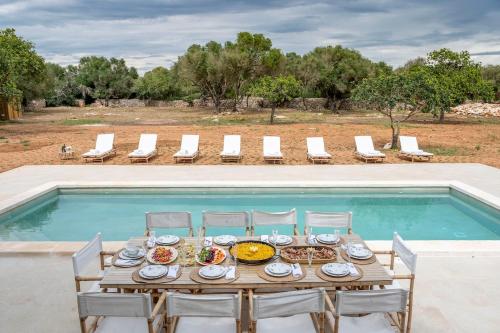 Bazén v ubytování Luxury Es Trenc Beach Duplex nebo v jeho okolí