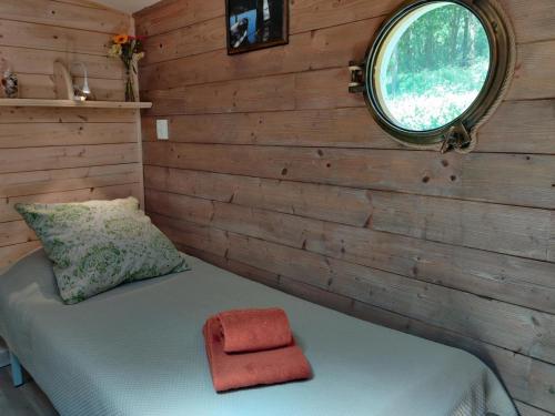 Postel nebo postele na pokoji v ubytování Péniche Canal du Midi