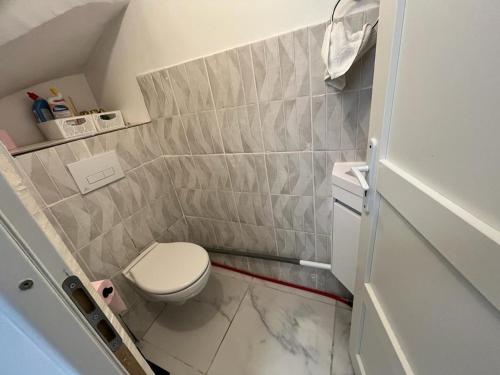 Ένα μπάνιο στο Neuw room Calaisis