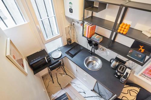 Studio Centre de Paris by Studio prestige