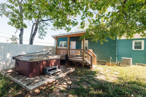 Το κτήριο όπου στεγάζεται  η παραθεριστική κατοικία