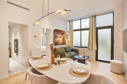 Superb AC Apartment Center of Paris