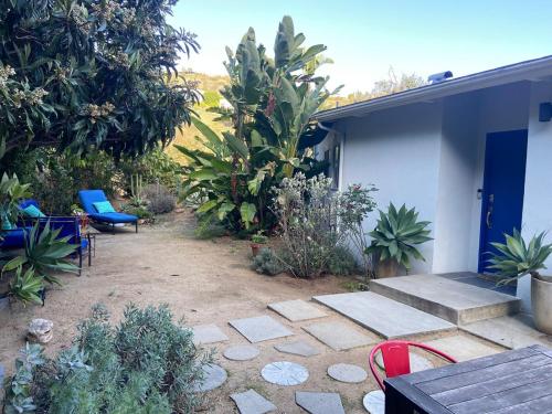 Stunning Hollywood Midcentury Modern-Views-Best Location! photo 18